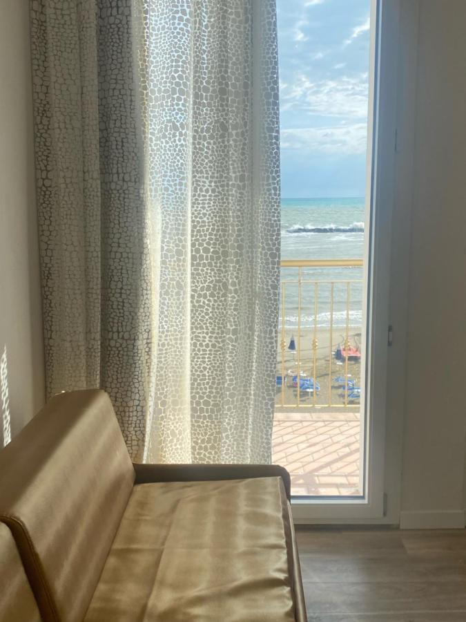 Miami Suite Hotel Bellaria-Igea Marina Exterior foto