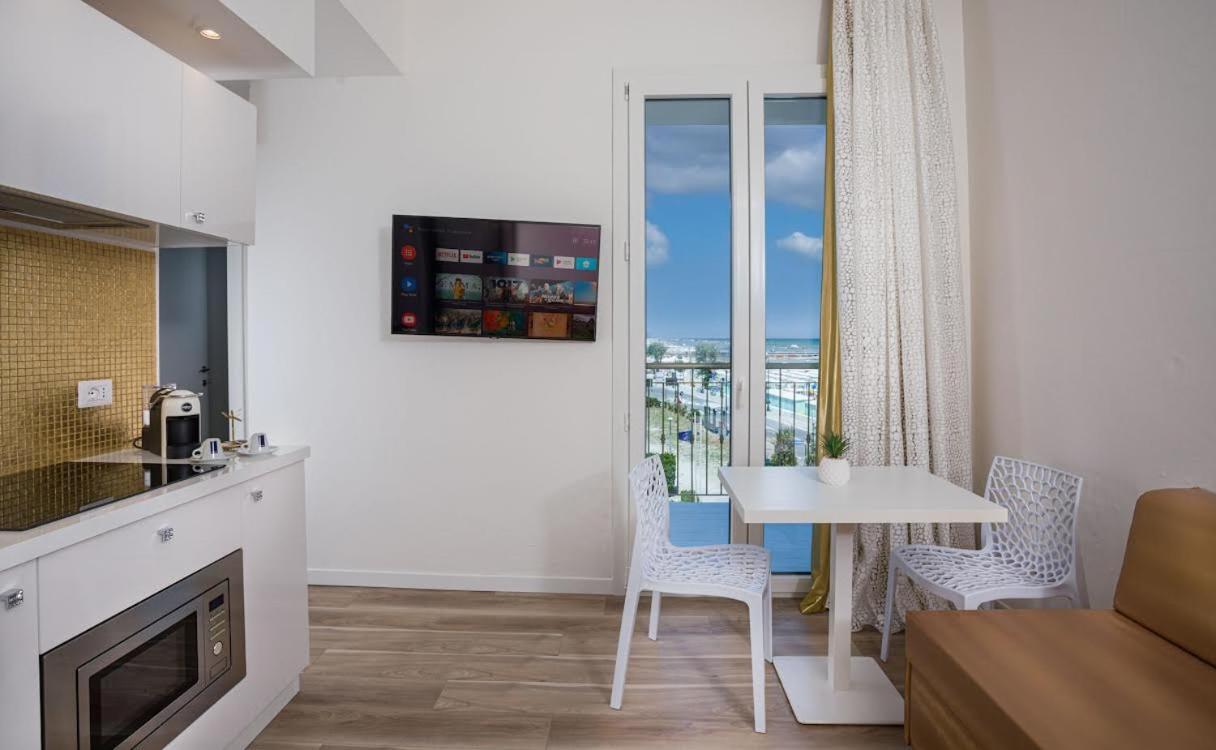 Miami Suite Hotel Bellaria-Igea Marina Exterior foto