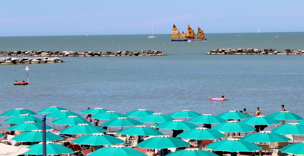 Miami Suite Hotel Bellaria-Igea Marina Exterior foto